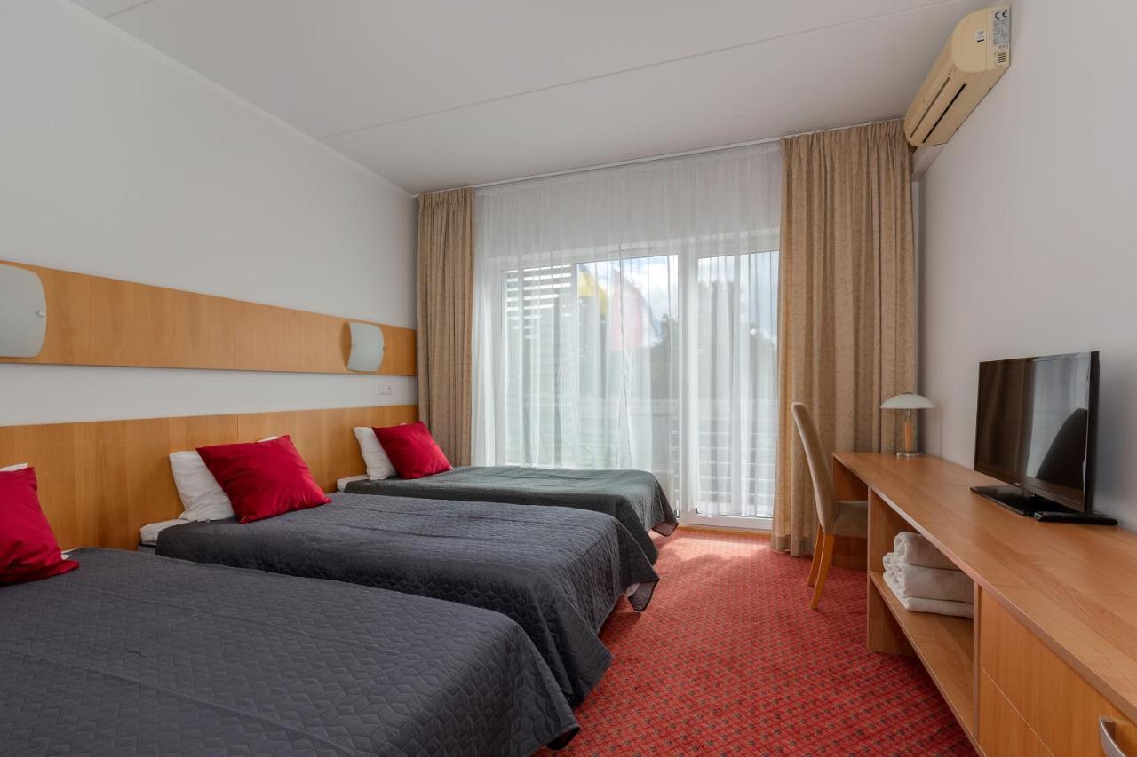 Raadimoisa Hotell Tartu Zewnętrze zdjęcie