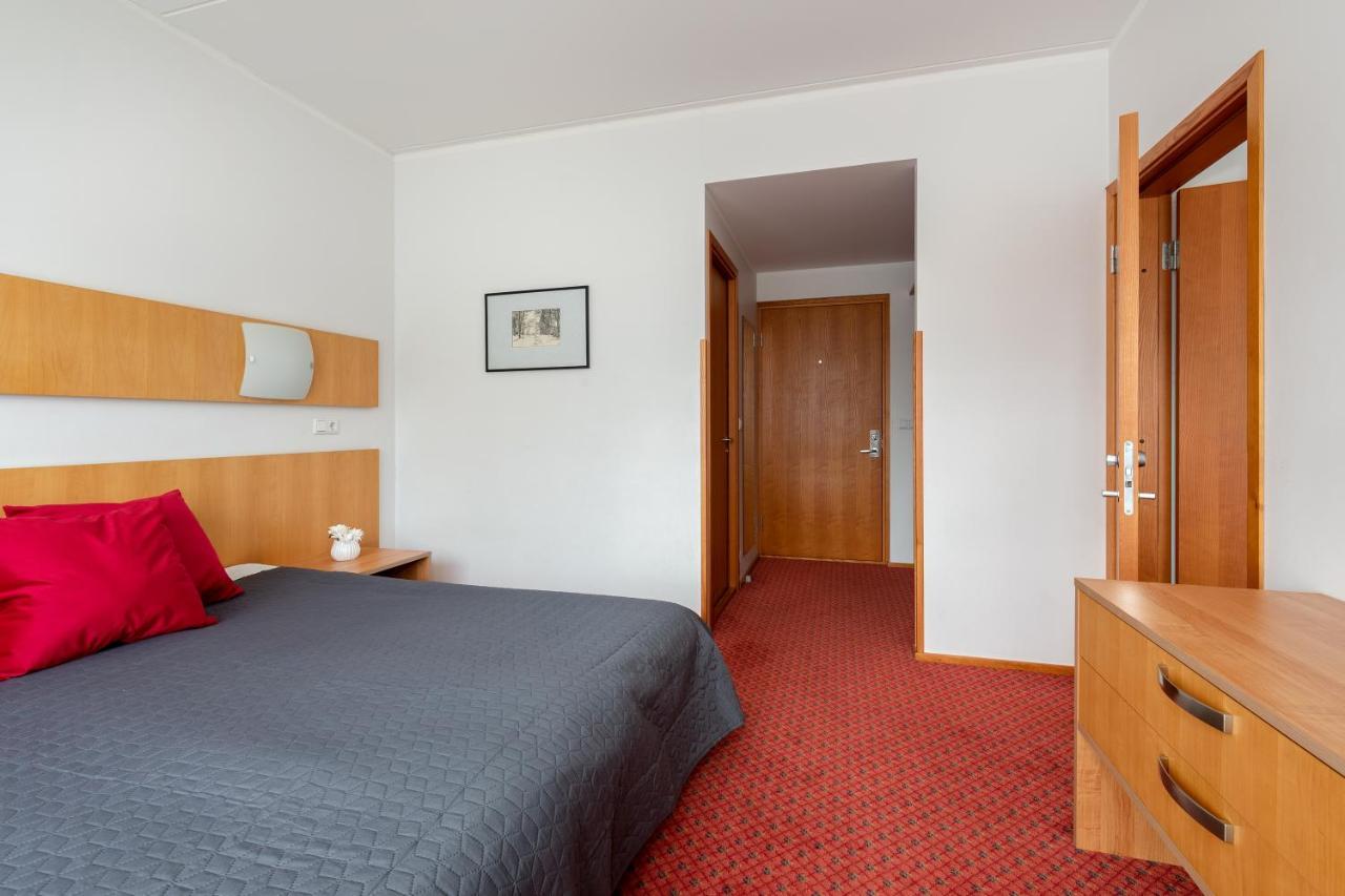 Raadimoisa Hotell Tartu Zewnętrze zdjęcie