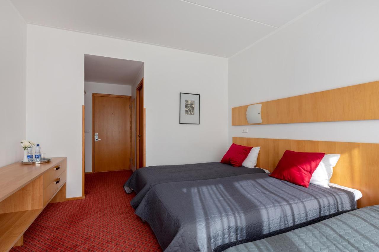 Raadimoisa Hotell Tartu Zewnętrze zdjęcie