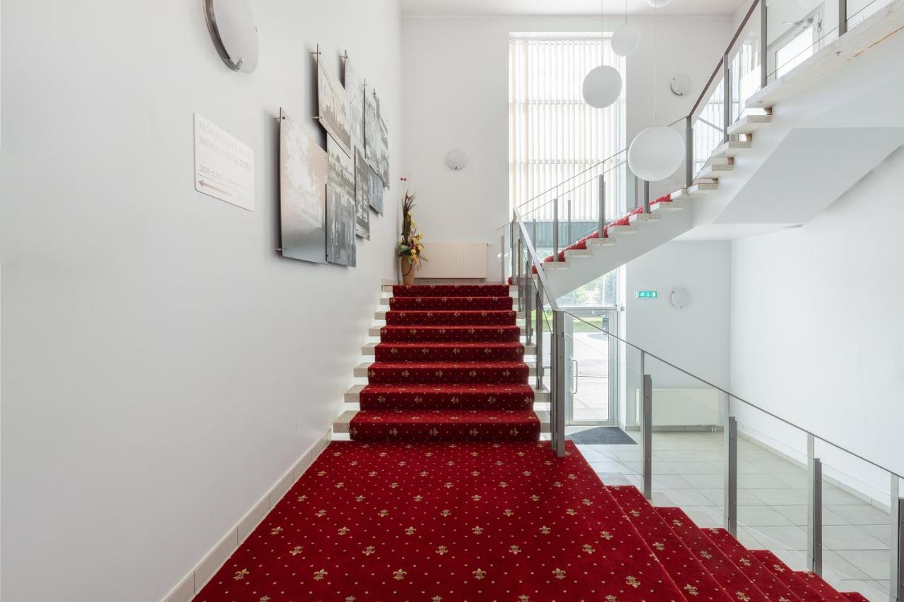 Raadimoisa Hotell Tartu Zewnętrze zdjęcie