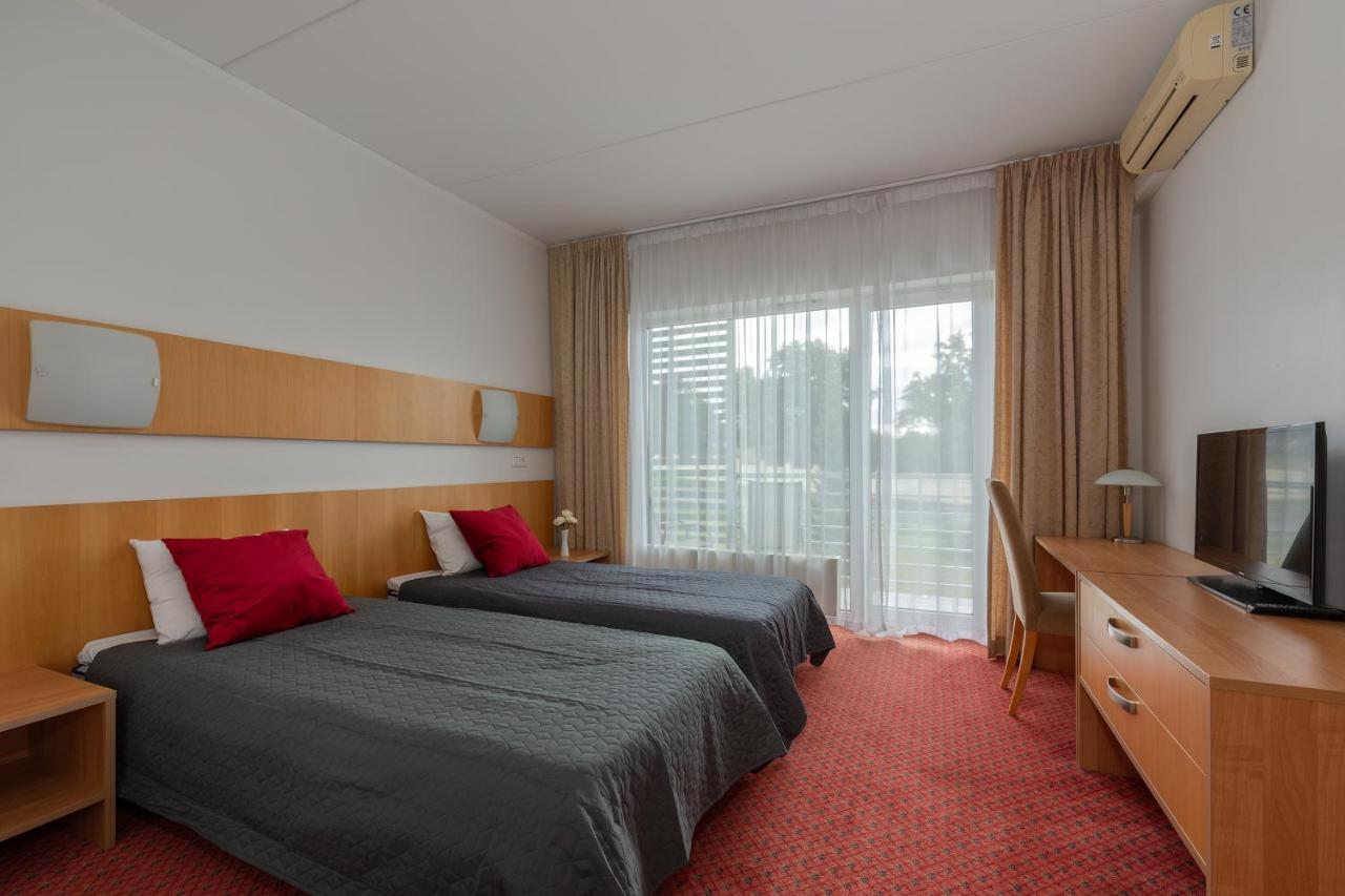 Raadimoisa Hotell Tartu Zewnętrze zdjęcie