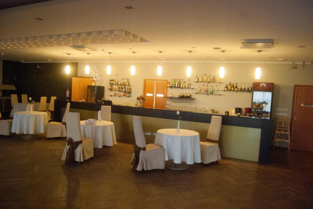 Raadimoisa Hotell Tartu Zewnętrze zdjęcie