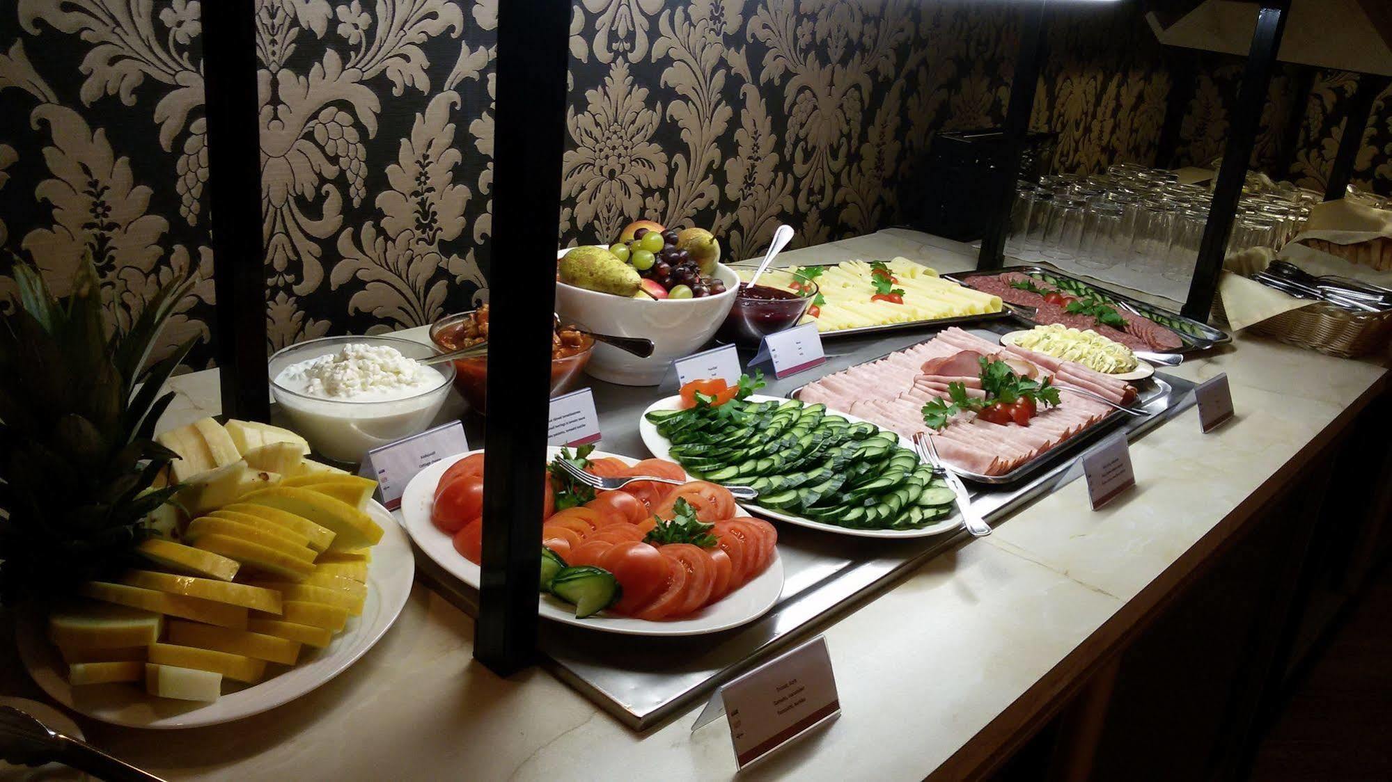 Raadimoisa Hotell Tartu Zewnętrze zdjęcie