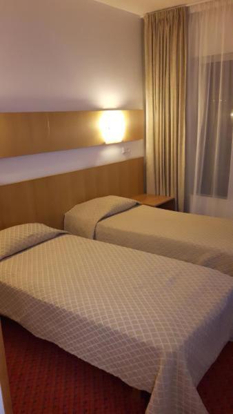 Raadimoisa Hotell Tartu Zewnętrze zdjęcie